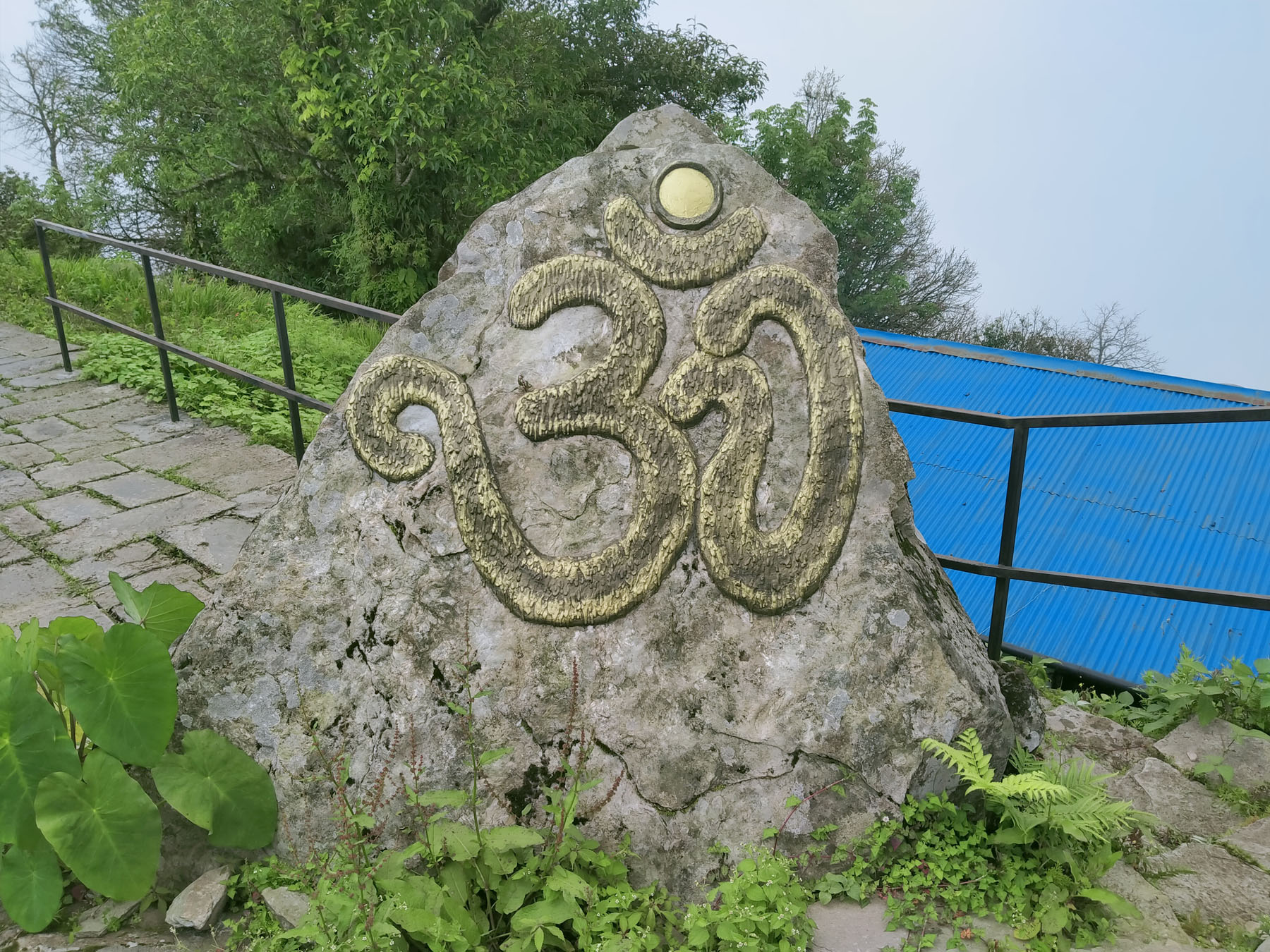 ढुङ्गामा ओम