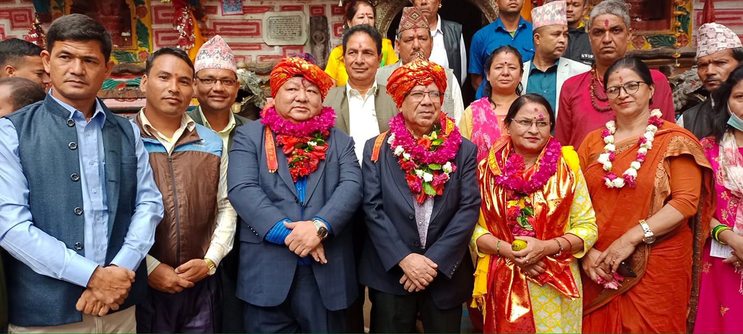 शैलेश्वरी मन्दिरमा अध्यक्ष नेपाल