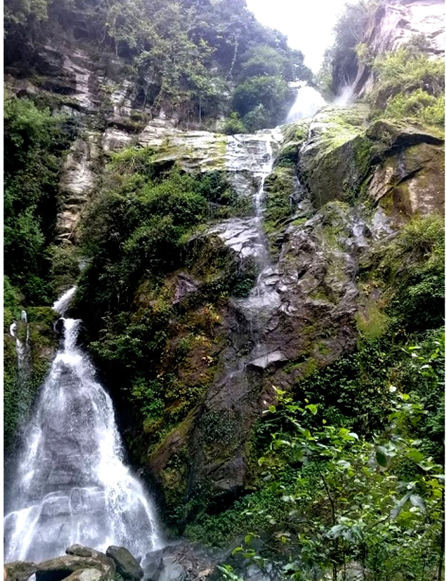 भोजपुरको महभिर झरना