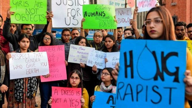 भारतमा बलात्कारीलाई कठोर सजाय माग