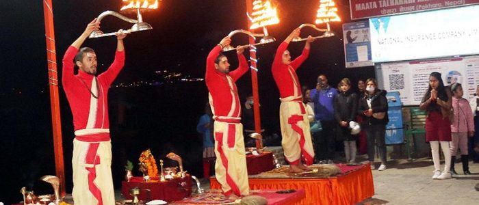 सन्ध्याकालीन आरतीले पर्यटकीय तान्दै तालबाराही