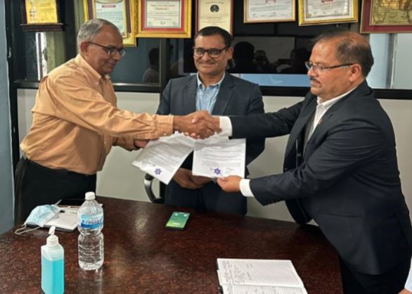 जनरल इन्स्योरेन्स र मनमोहन मेमोरीयल मेडिकल कलेजबीच नगद रहित सेवा प्रदान सम्बन्धी सम्झौता