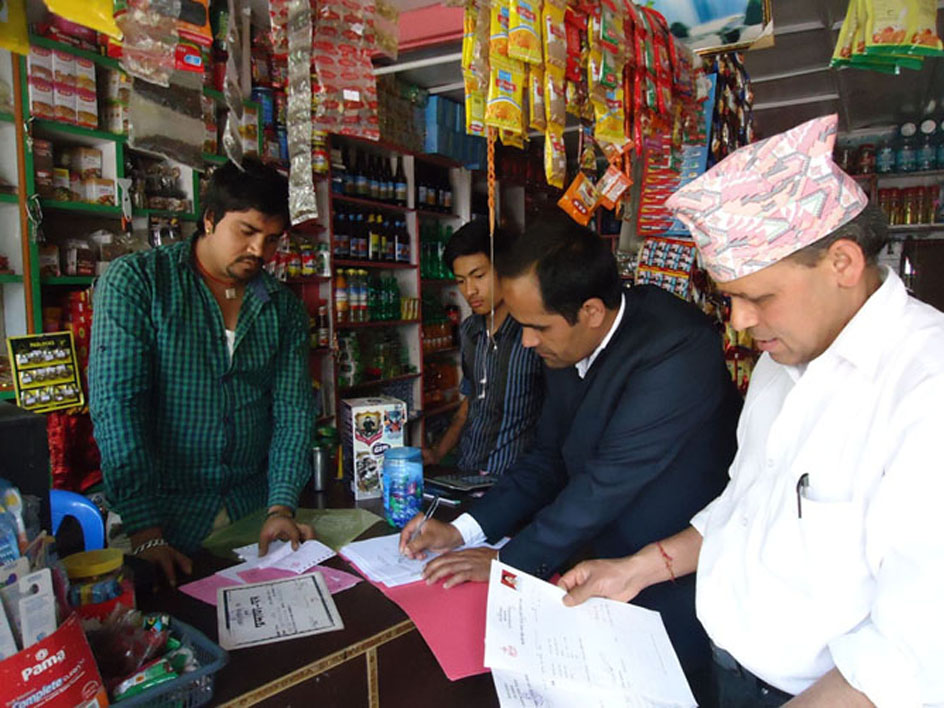 बिदाको दिनमा पनि बजार अनुगमन
