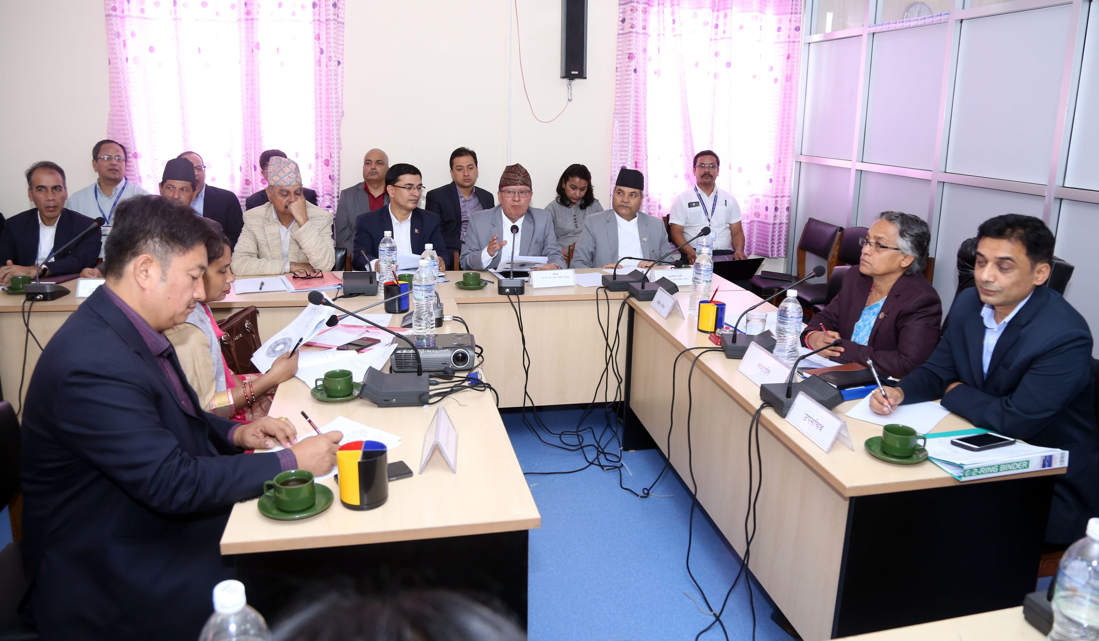 निर्माण स्थल खाली गरेर मात्रै आयोजना अघि बढाउन निर्देशन