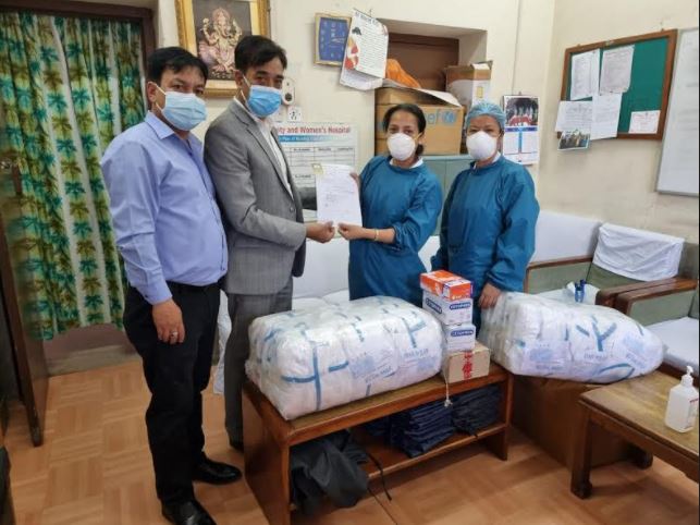 नेपाल चेम्बरद्वारा ६ सरकारी अस्पताललाई अत्यावश्यक स्वास्थ्य सामग्री वितरण
