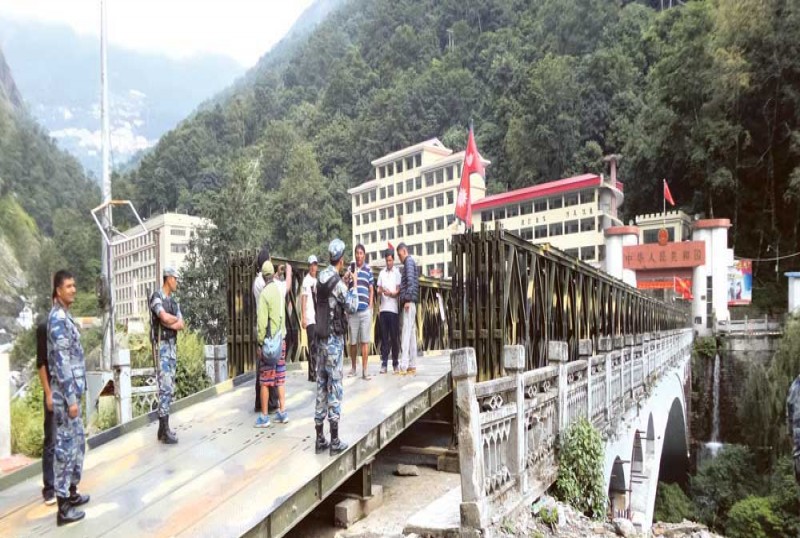केरुङ नाका पाँच महिनादेखि बन्द, चीन-नेपाल व्यापार प्रभावित