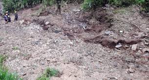 तनहुँमा पहिरोमा पुरिएर छ को मृत्यु, पाँच बेपत्ता