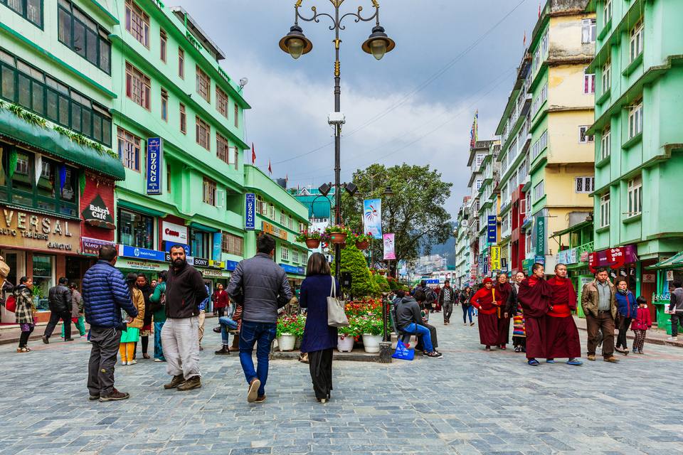 कोरोनाविरूद्धको दुवै डोज खोप लगाएकाले सिक्किम घुम्न पाउने