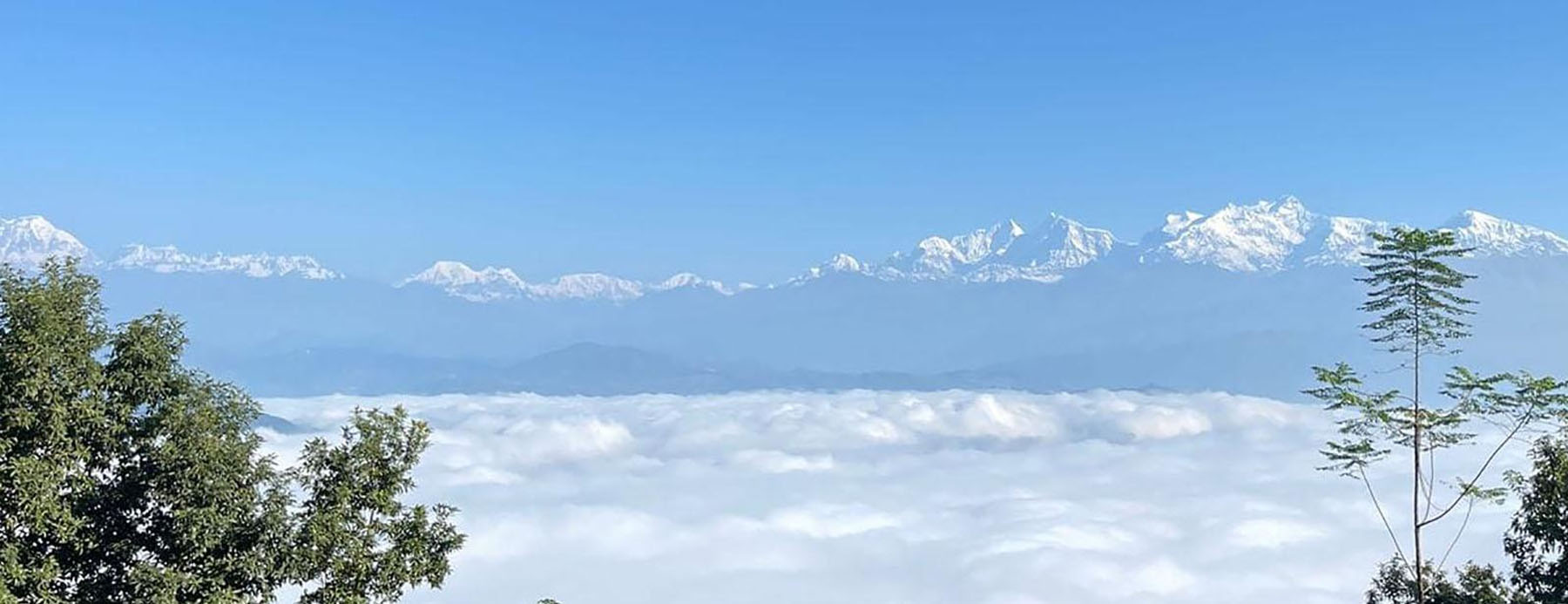 हिमशृङ्खलाको दृश्य