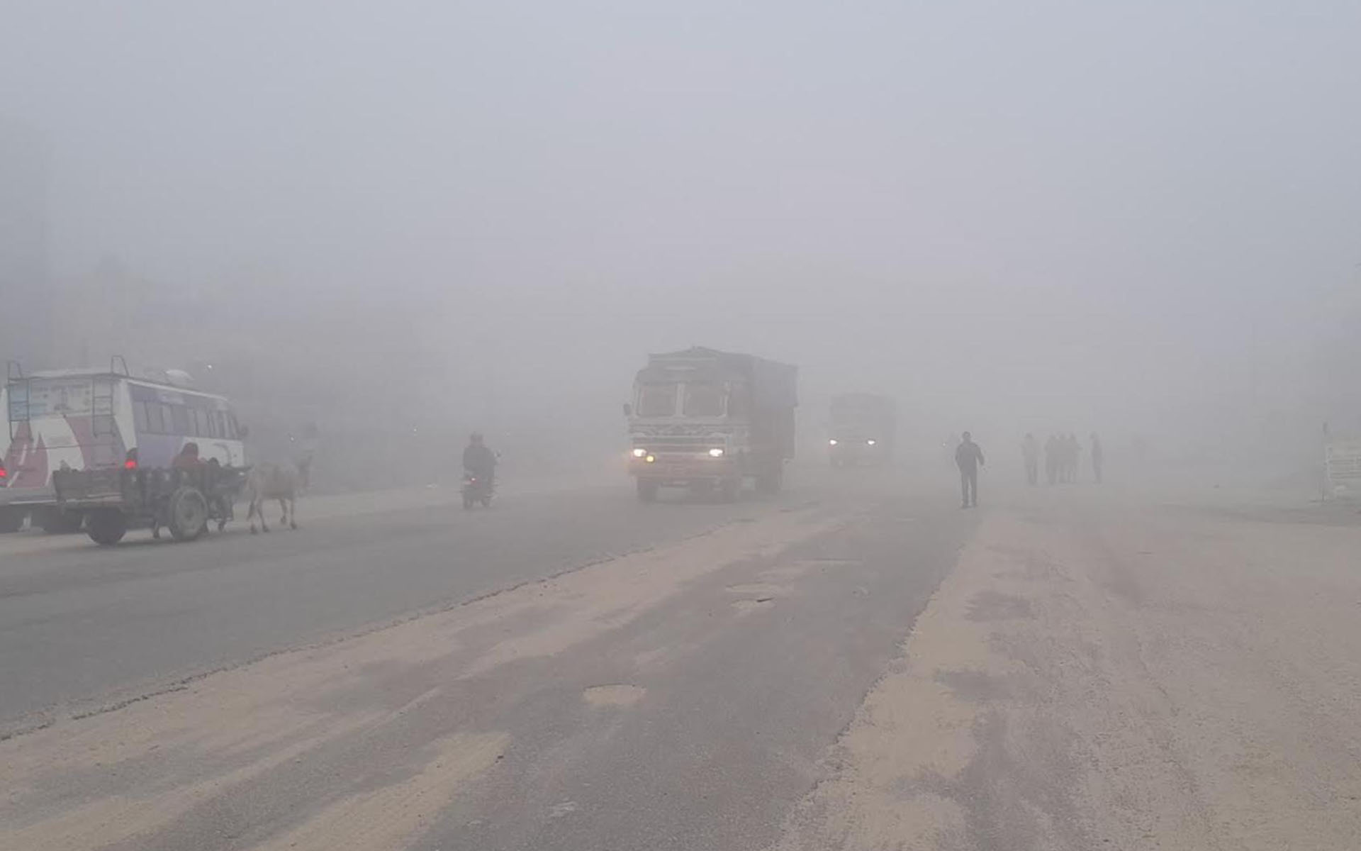बाक्लो हुस्सु लागेर जनजीवन प्रभावित