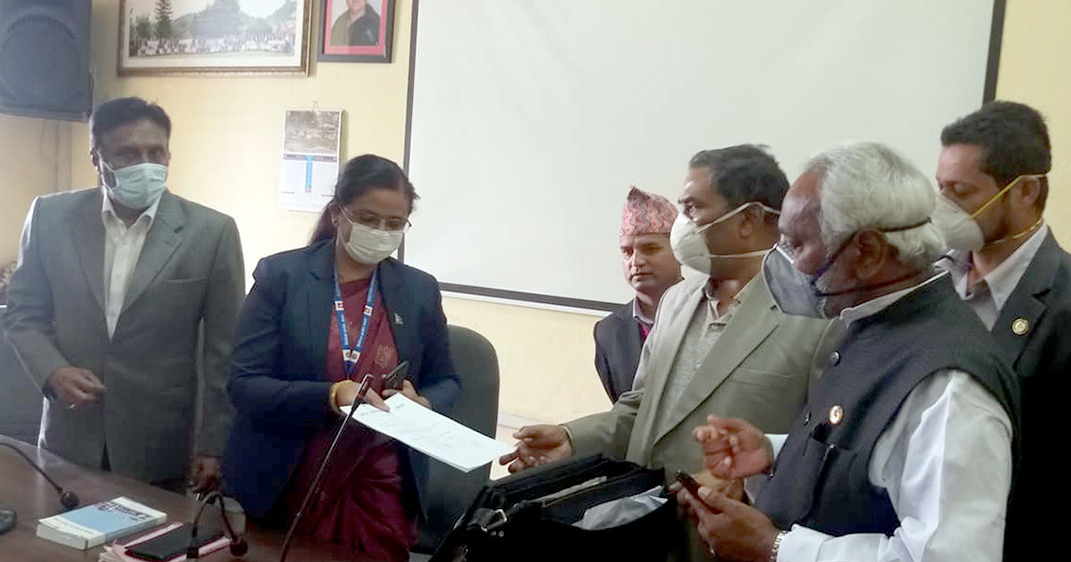 पार्टी दर्ता गरेपछि जनता समाजवादीका नेताहरुले भने– ओलीको गोली आफैतिर फर्कियो