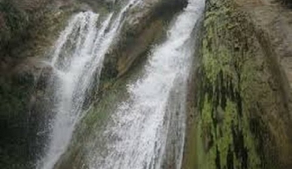 मुवा झरना पर्यटकका लागि आकर्षक गन्तव्य