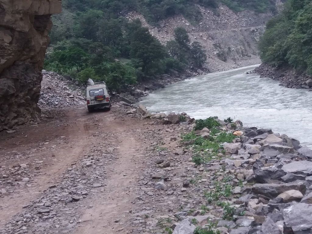 छिटो कर्णाली करिडोर  सम्पन्न गर्न निर्देशन