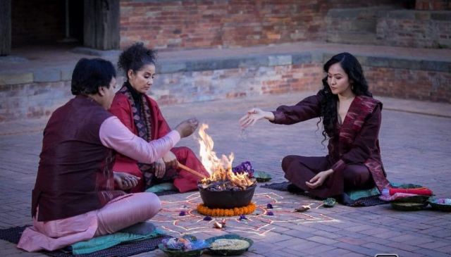 अभिनेत्री कोइरालाको स्वरमा महामृत्युन्जय मन्त्र सार्वजनिक(भिडियोसहित)