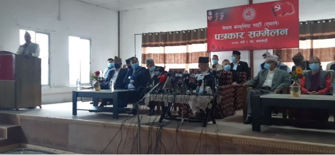 'फाइभस्टारमा होटलमै राखेको भएपनि त्यो सांसदहरुलाई थुनिएकै हो’: केपी शर्मा ओली