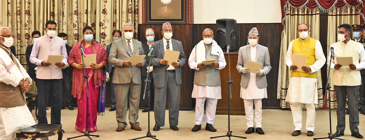 १७ सदस्यीय मन्त्रिपरिषद्‌मा एउटै प्रदेशबाट ११ जना मन्त्री, महिला २  जना