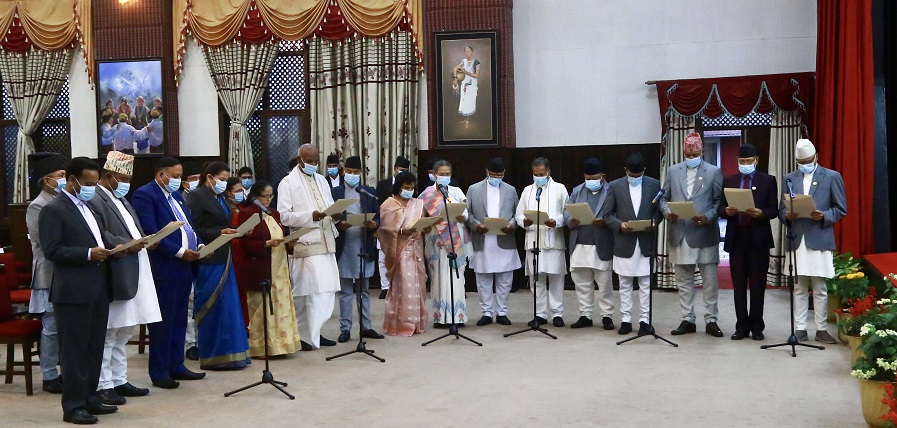 मन्त्रिमण्डलको ११ नयाँ अनुहारमा ६ जना महिला, को-को ?
