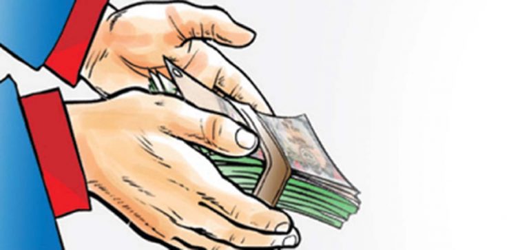 आत्मदाहमा ज्यान गुमाएका आचार्य परिवारलाई ५० लाख बिमा भुक्तानी