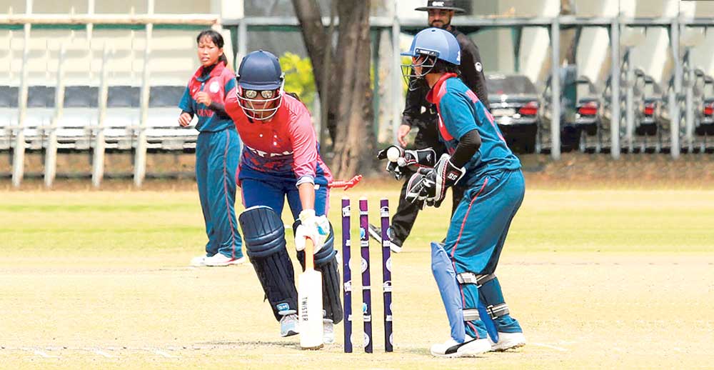 क्रिकेट खेल्न नेपाली टोली चीनतर्फ