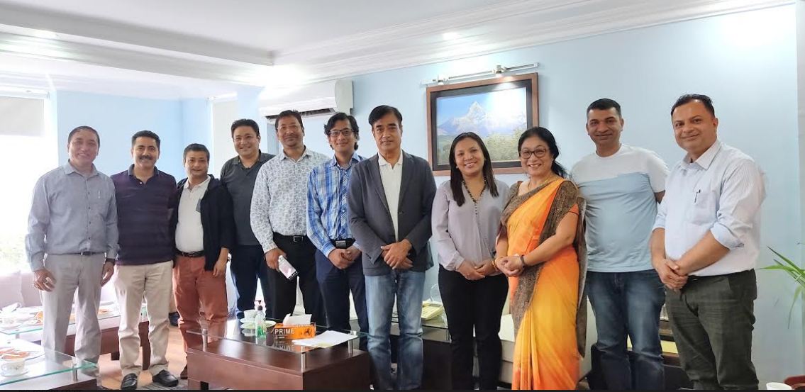 नेपाल चेम्बरको सूचना प्रविधि समिति गठन, अध्यक्षद्धारा मनोनयन पत्र प्रदान