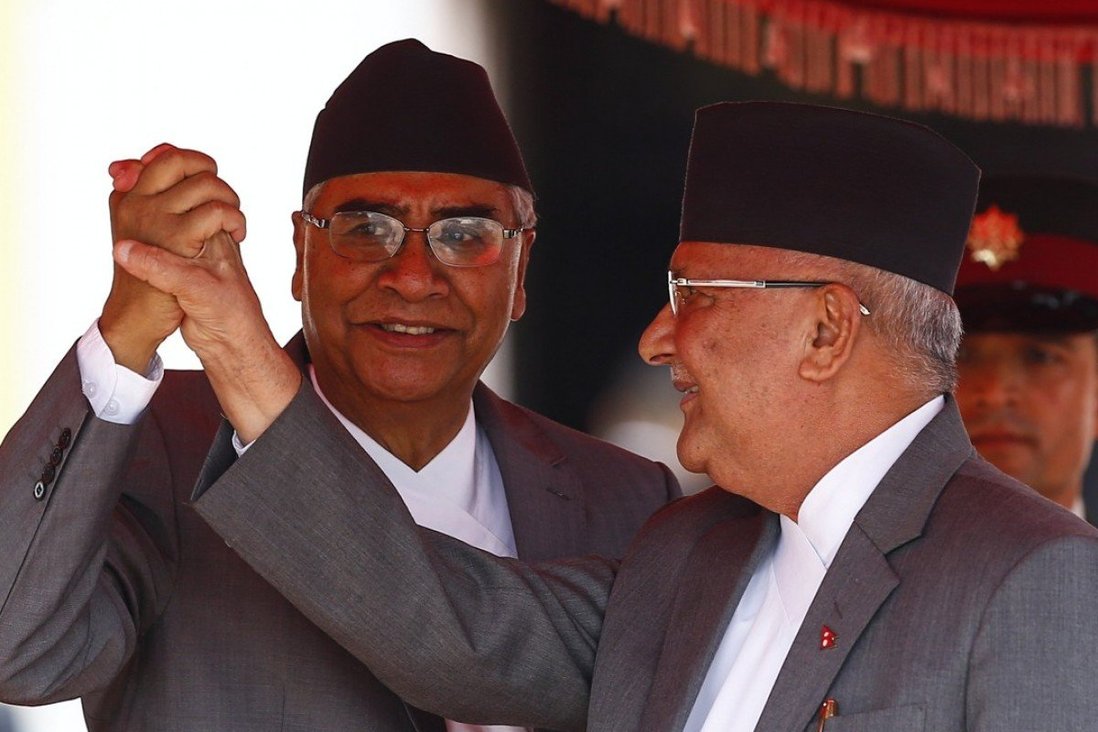 सत्ता गठबन्धनका दलहरुबीच सिट बाँडफाँटमा सकस परिरहेका बेला प्रधानमन्त्री देउवा र ओलीबीच भेटवार्ता