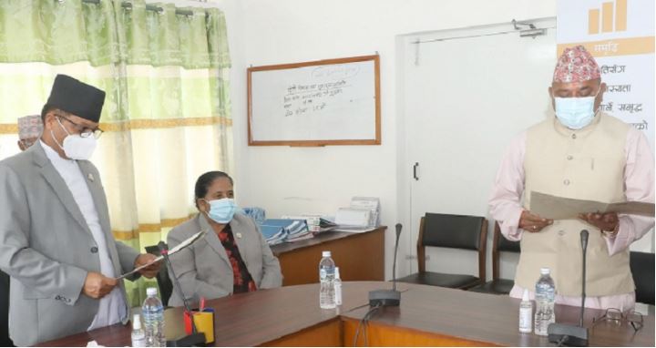 राष्ट्रिय सभा सदस्य पाण्डेले लिए सपथ