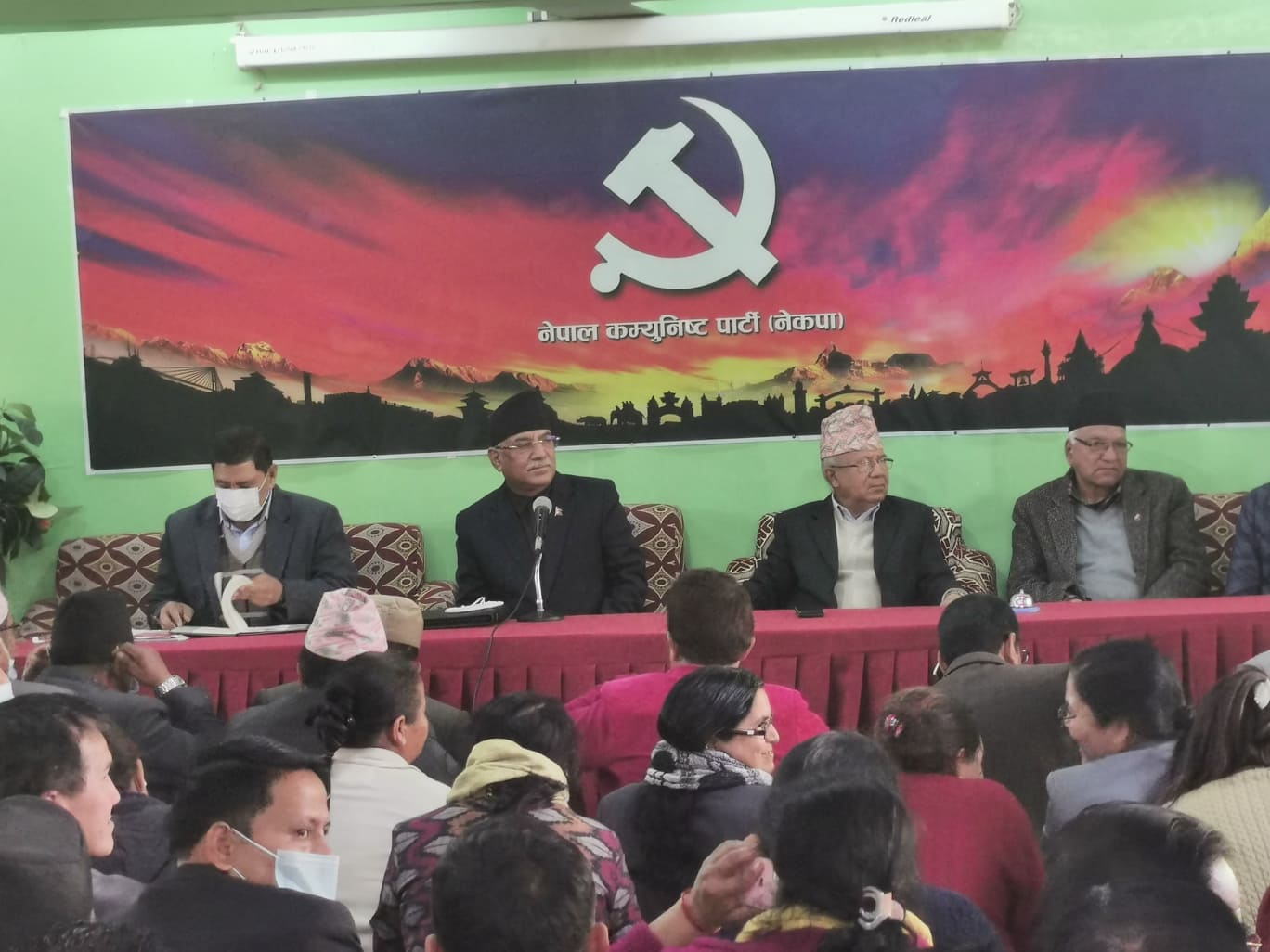 एमाले र माओवादी अलग अलग भएर जाने निर्णय