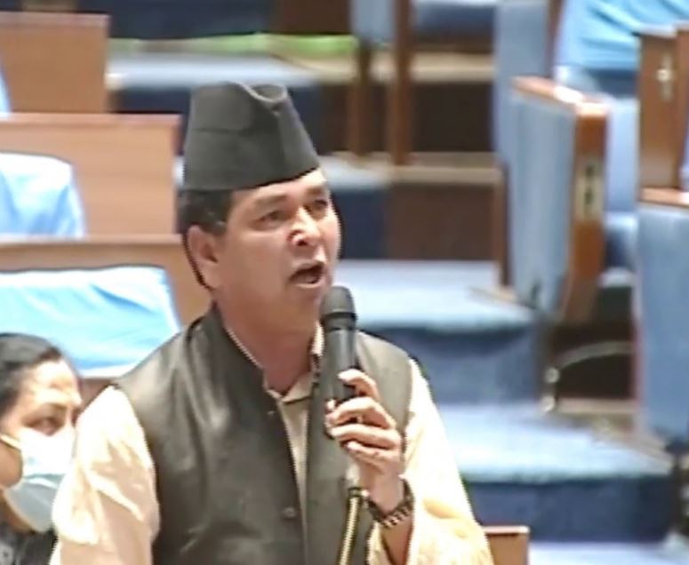 ‘सम्माननीय प्रधानमन्त्री ज्यु बालुवाटारमा बसेर नृत्य हेरिरहनुभएको छ' : सांसद  रसाइली