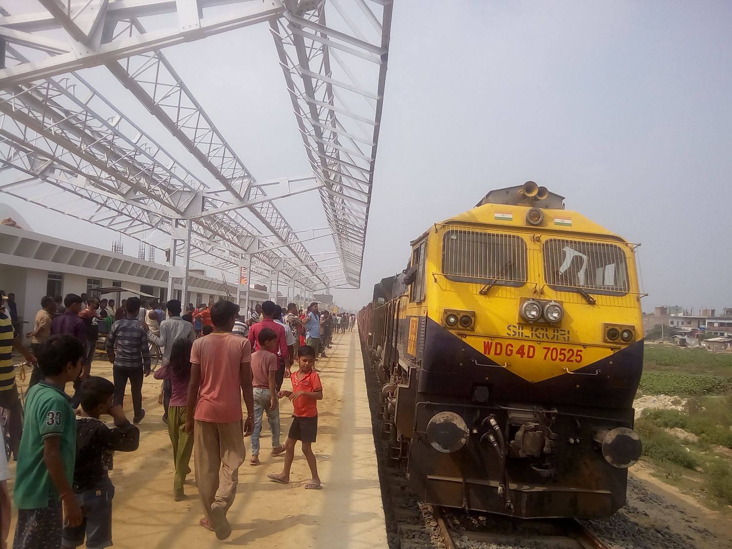 रेलमार्गका लागि दुई मार्ग प्रस्तावित