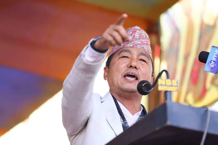 लिङ्देनले बाबुरामलाई सोधे : 'प्रधानमन्त्री हुँदा दरबार हत्याकाण्डको छानबिन किन नगरेको ?'