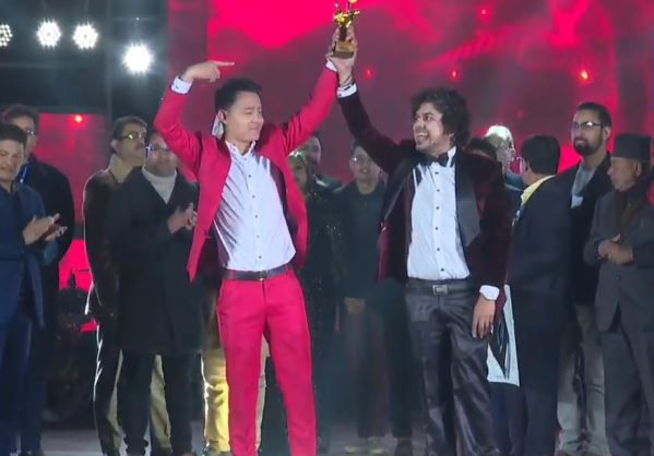 ‘दि भ्वाइस अफ नेपाल सिजन २’को विजेता बने राम लिम्बु