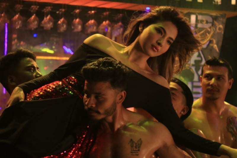 जिम्मा लिएभन्दा धेरै खर्च भएपछि ‘तिम्रो मेरो साथ’ फिल्मको सुटिङमा लफडा