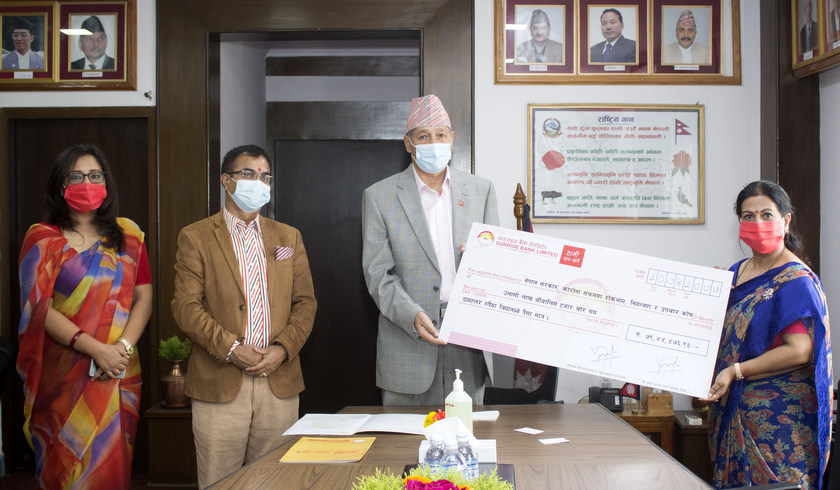 कोरोना कोषमा सनराइज बैंकको ७९ लाख ४४ हजार रुपैयाँ सहयोग
