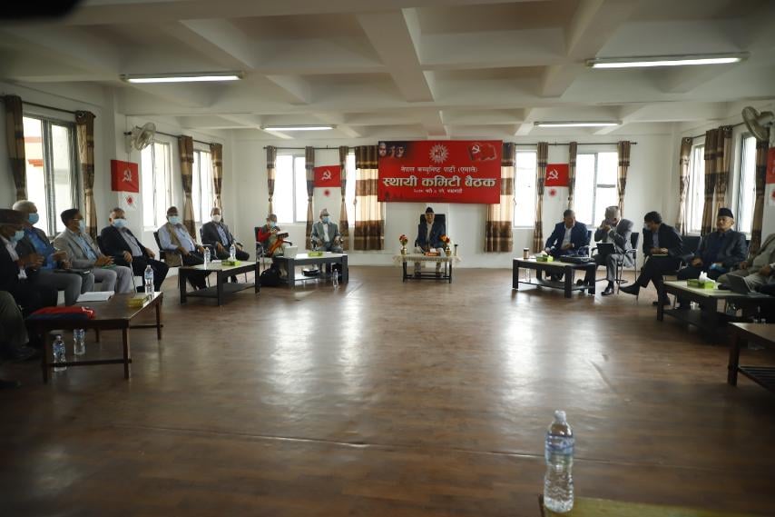 निर्वाचन आयोगको निर्णयविरुद्ध अदालत जाने एमाले, पार्टी विभाजनमा संलग्न ५९ केन्द्रीय सदस्य निष्कासित
