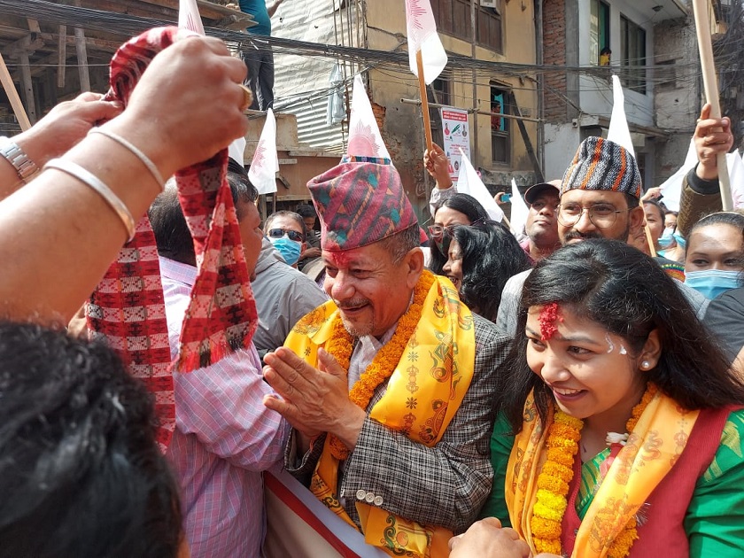 एमाले उम्मेदवारहरूले गरे एकैपटक काठमाडौँका भित्री सहरका ११ वडाको पदयात्रा