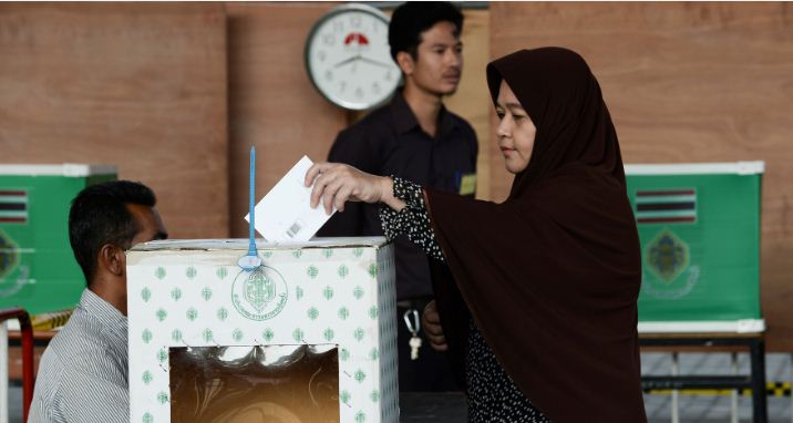 थाइल्याण्डका देशभरी नमुना मतदान