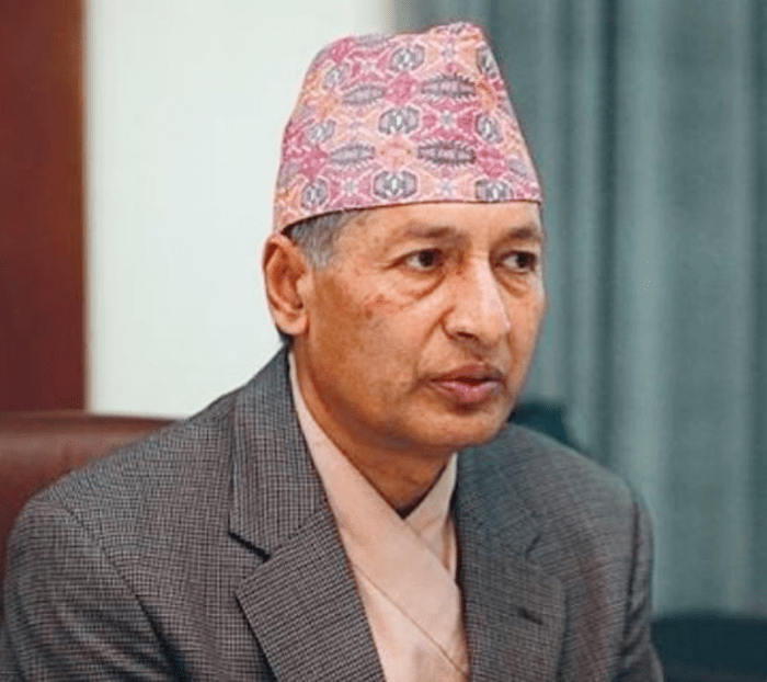 अर्थमन्त्री खतिवडाले पाए सञ्चार मन्त्रालयको जिम्मा
