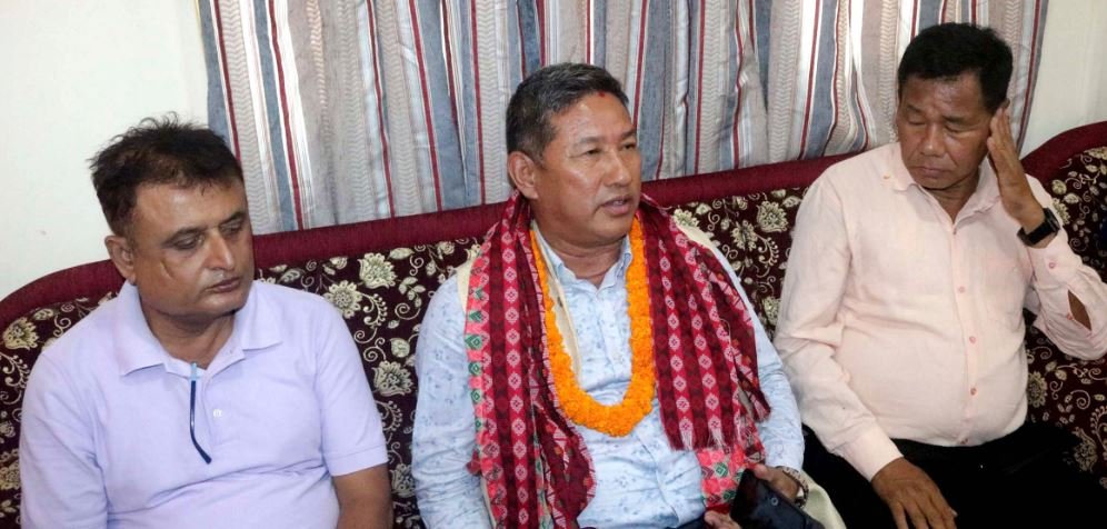 सञ्चारकर्मीहरुसँग मन्त्री लिम्बु