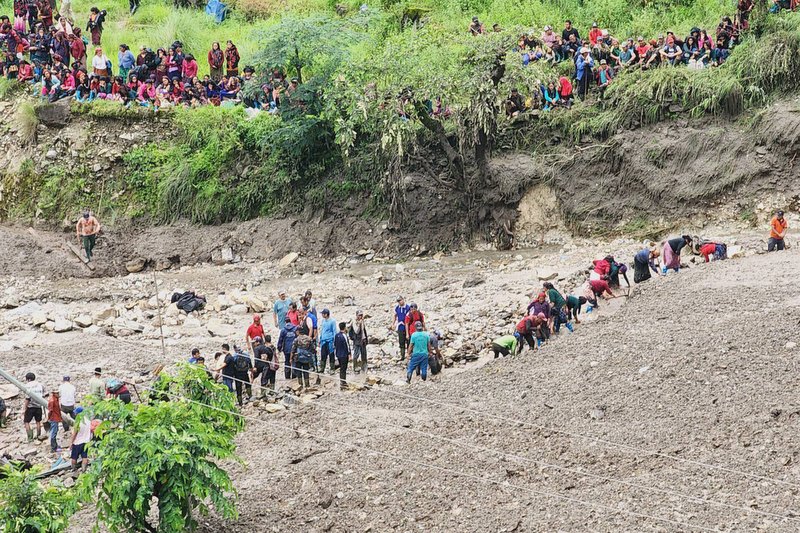 धार्चे पहिरो : बेपत्ता भएका ५ जनामध्ये ३ जनाको शव भेटियो