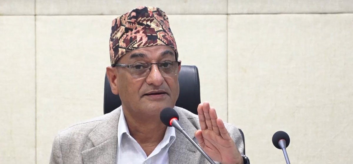 गृहमन्त्री लेखकले दिए राजीनामा