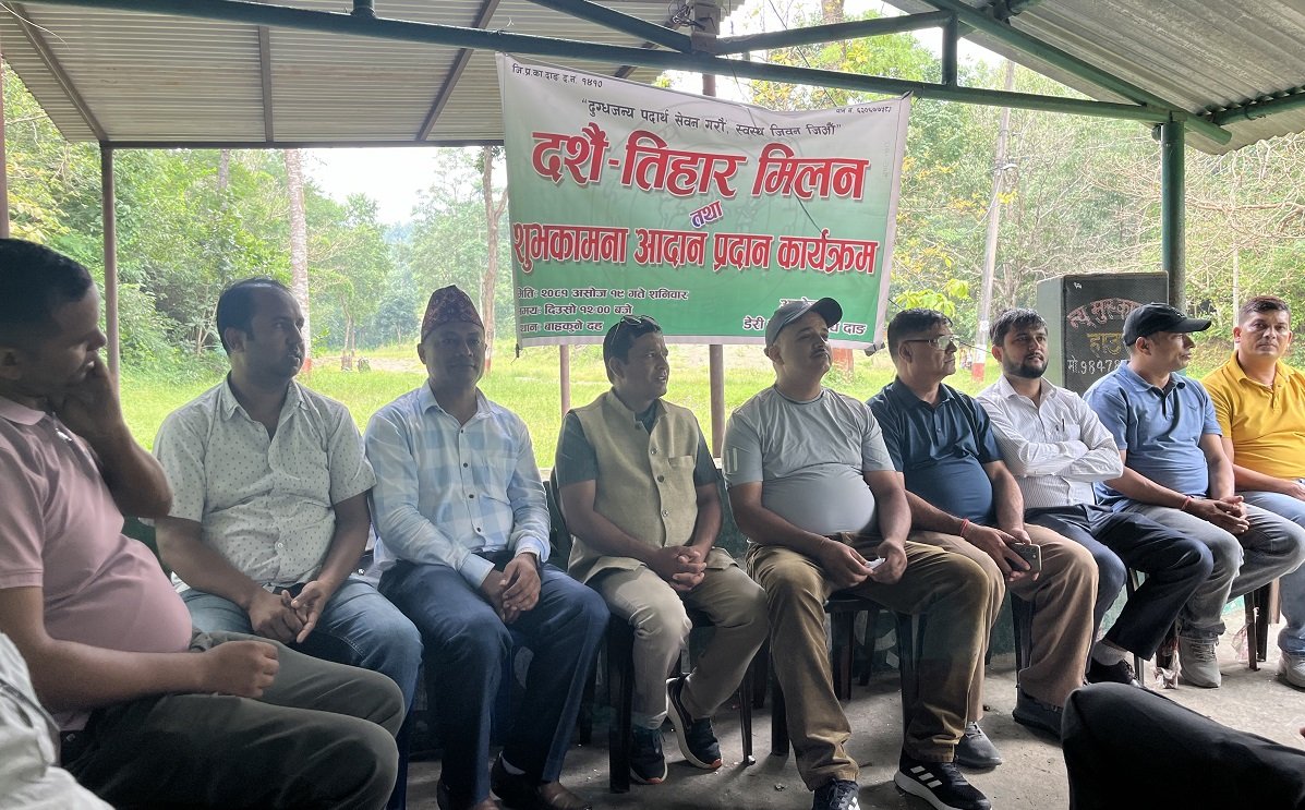 दूधमा भएको कमजोरी आफ्नो मात्र नभएको डेरी  व्यवसायीको दाबी
