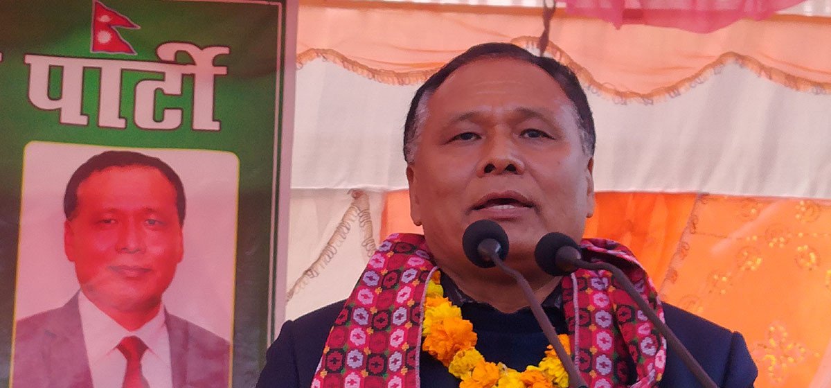 पेट्रोलियम पदार्थमा गरिएको मूल्य वृद्धि फिर्ता लिन अध्यक्ष घिसिङको माग
