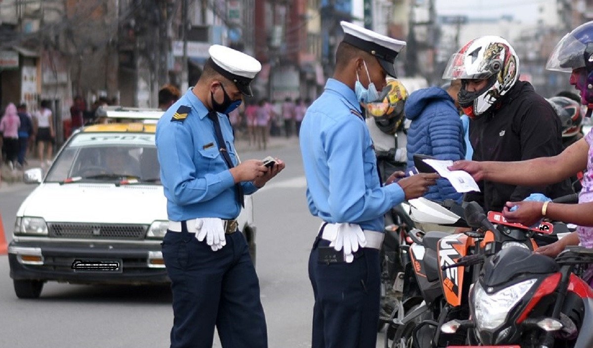 ट्राफिक कारबाहीमा एकैदिन २१ लाख १० हजार राजस्व संकलन