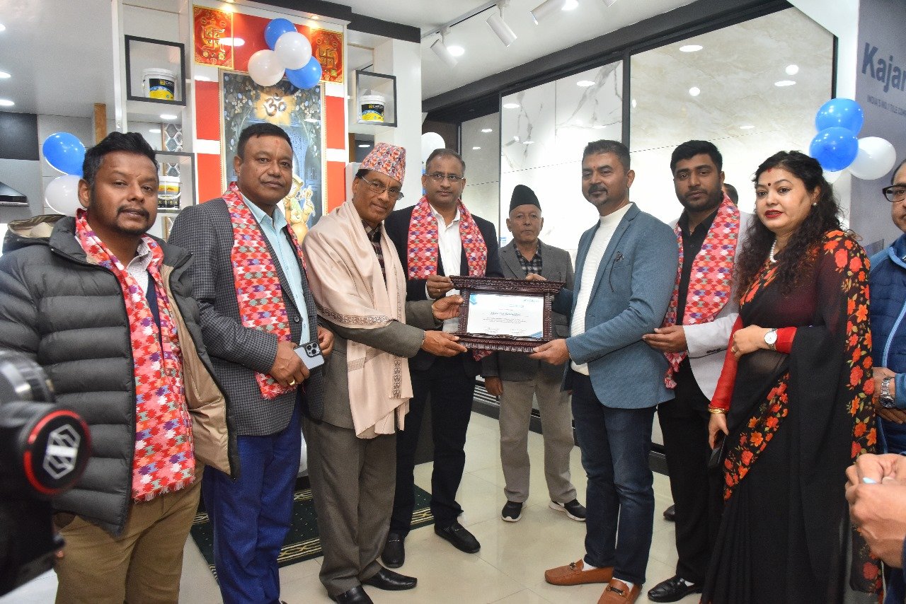 काठमाडौंको सतुंगलमा कजारियाको नयाँ सोरुम उद्घाटन