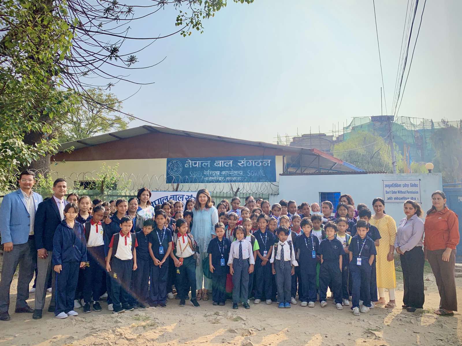 लक्ष्मी सन्राइज बैंकद्वारा बालबालिकाका लागि सहयोग प्रदान