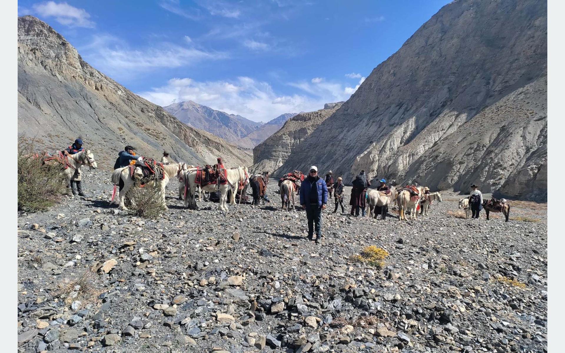 डोल्पाभित्रका योजनाहरु अनुगमण तथा निरीक्षण
