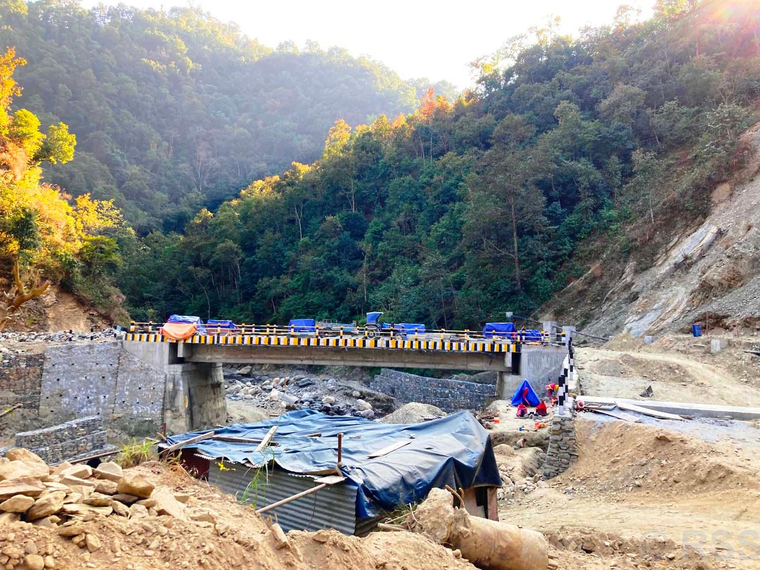 मोटरेबल पुल निर्माण