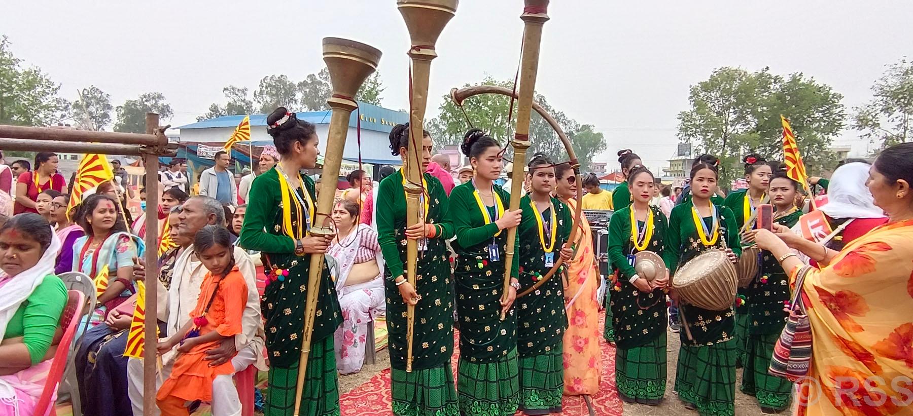 नौमती बाजा प्रस्तुती