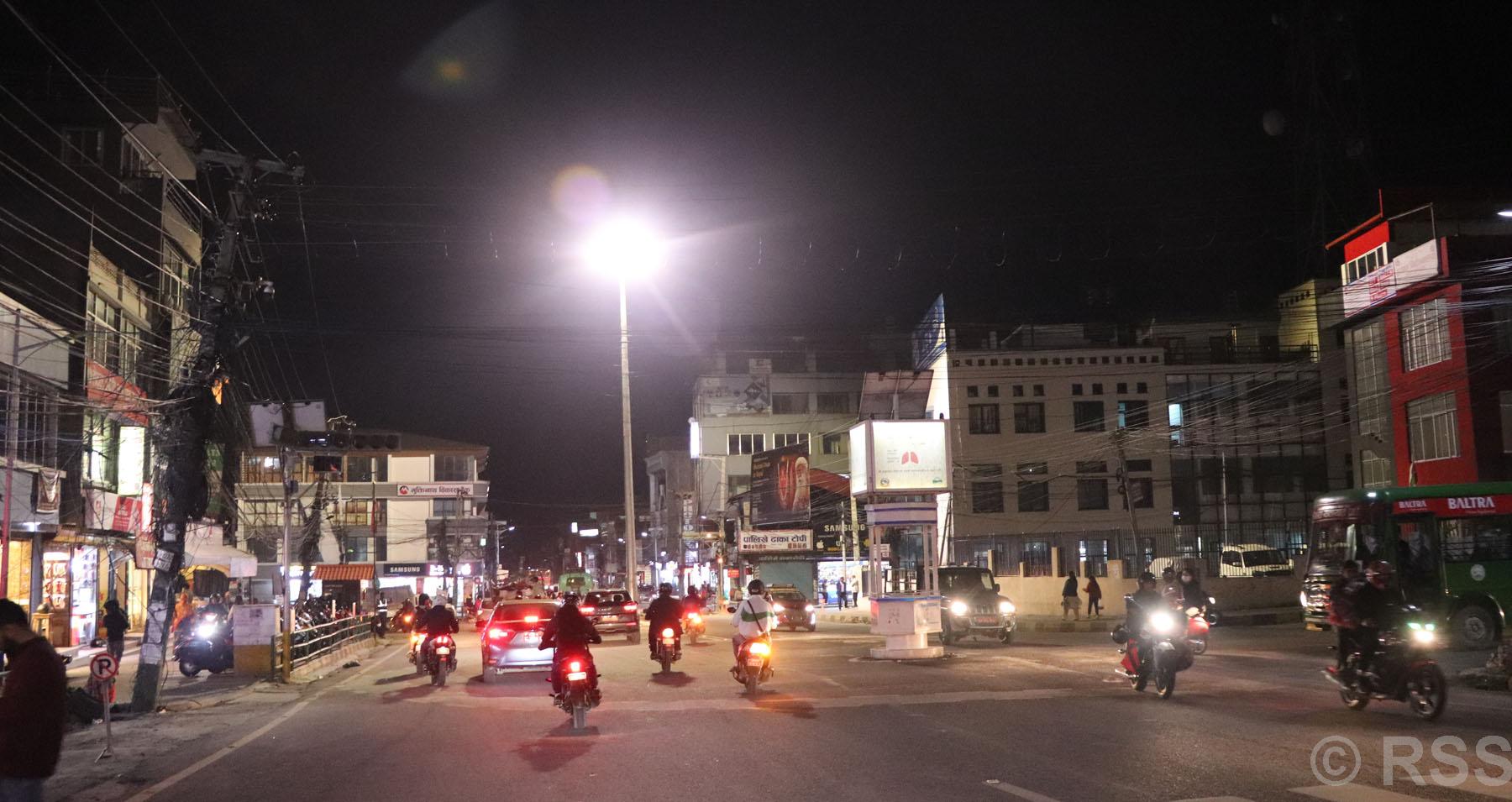 उच्च क्षमतायुक्त बत्ती जडान