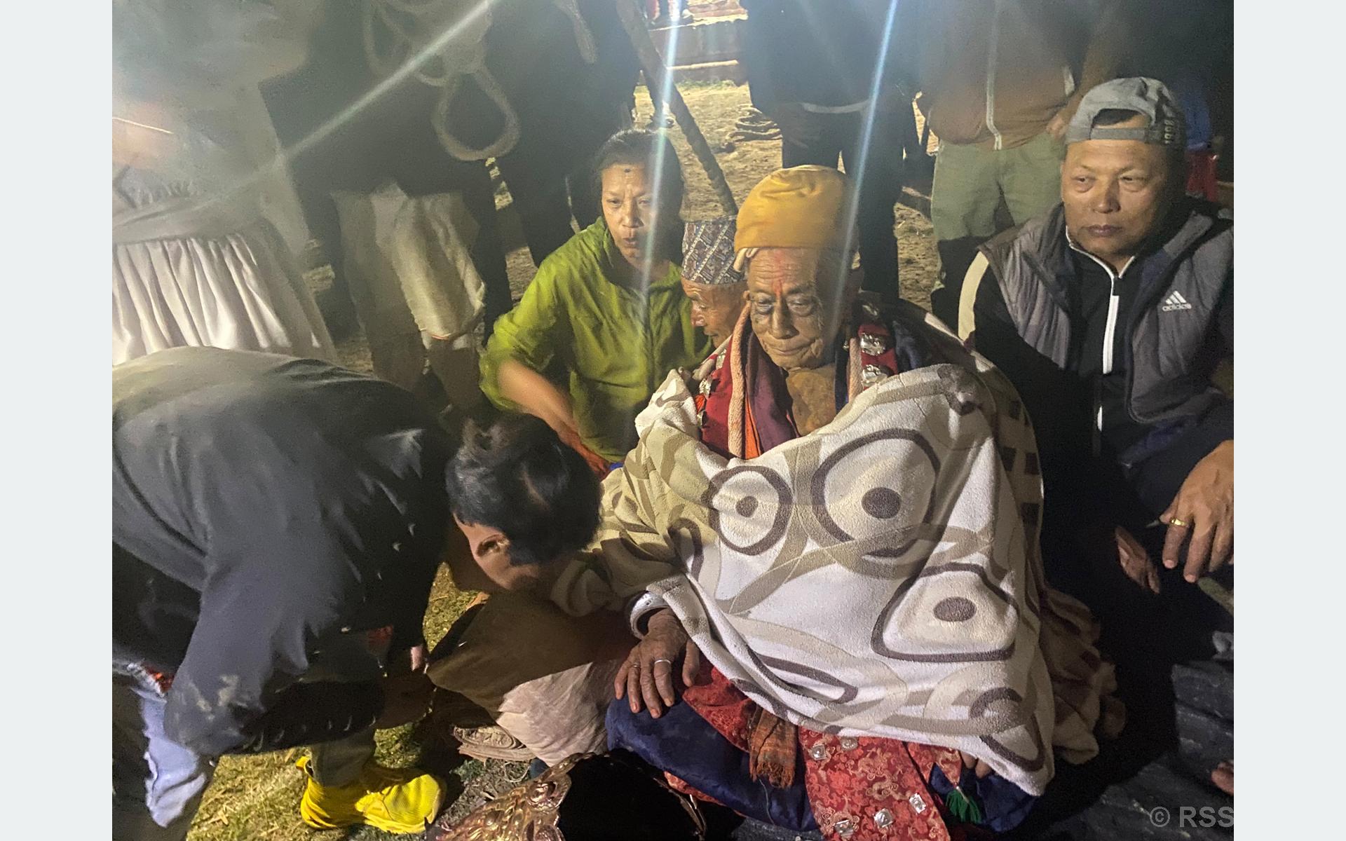 नुवाकोटका धामी डंगोल